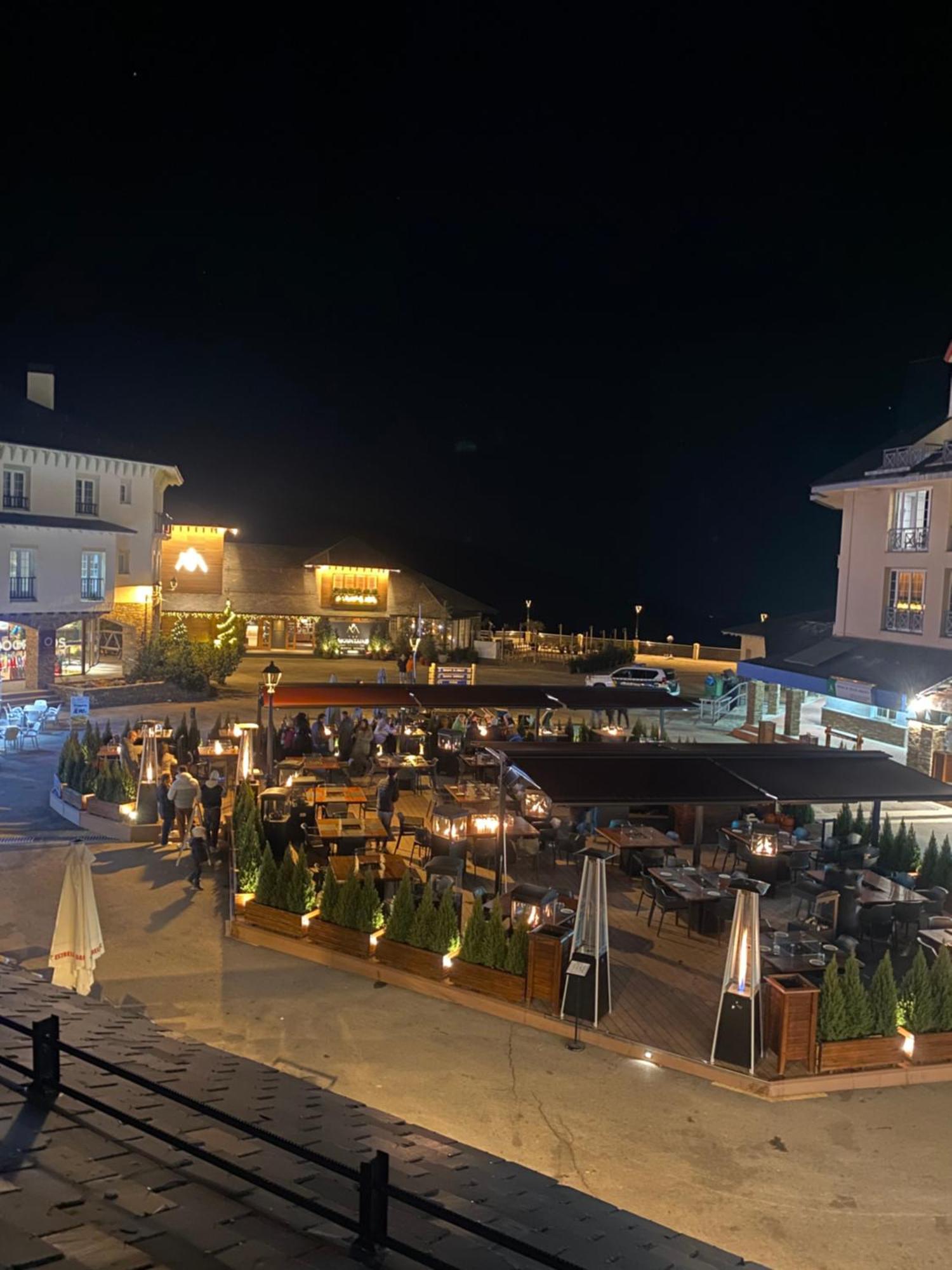Apartamento Alpino Plaza De Andalucia A Pie De Pistas เซียร์ราเนบาดา ภายนอก รูปภาพ